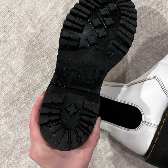 2976 Smooth Leather Chelsea Platform White Quad Dr. Martens size 6 - Picture 10 of 11